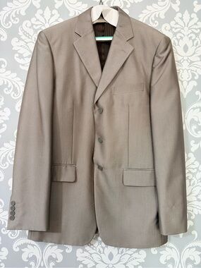 💫4/$25 • Vroom & Dreesmann Classic Three-Button Suit Jacket